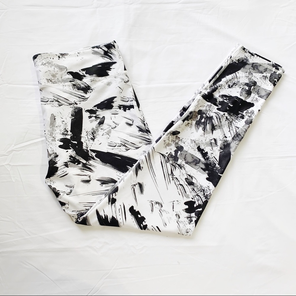 FABLETICS | NWT printed Salar Leggings